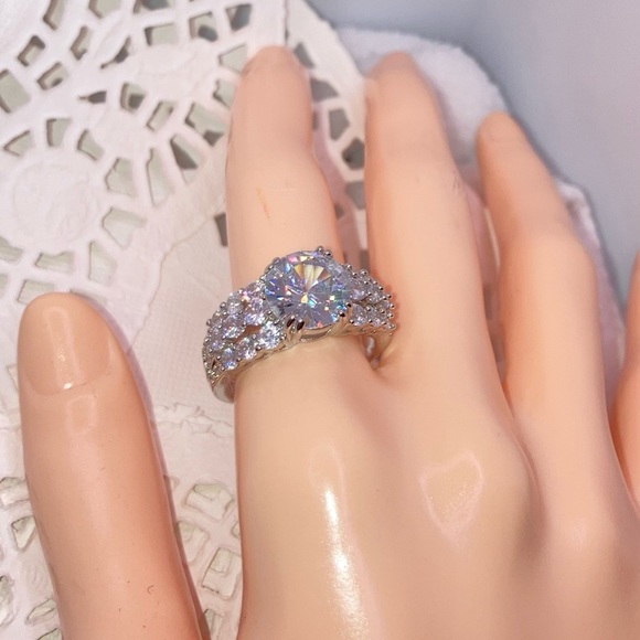 3.87ct White Sapphire Chunky Paved 925 Silver Bling Ring - Picture 8 of 10